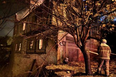 150 yıllık tarihi konakta çıkan yangın söndürüldü