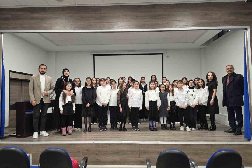 3 Müzik öğretmeni bir araya geldi, çocuklar söyledi, onlar ‘İyi ki öğretmenim’ dedi