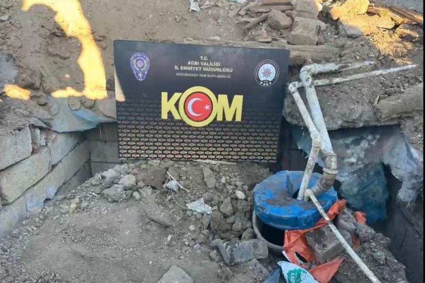 Ağrı’da yer altına gizlenen tanktan 3 bin 562 litre kaçak motorin çıktı
