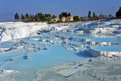 Avrupalı turistlerin dönüşüyle 2026 Pamukkale ve Karahayıt için yıldız yıl olacak