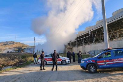 Aydın’da jeotermal akışkan iletim hattı patladı: 170 derecelik su çevreye yayıldı
