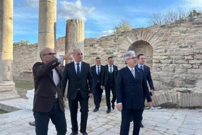 Bakan Yardımcısı Yelkenci, Stratonikeia Antik Kenti’ni gezdi