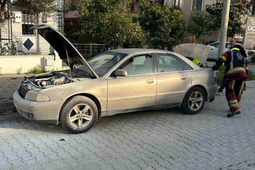 Burhaniye’de seyir halindeki otomobilde yangın