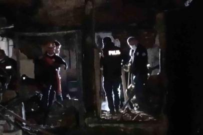 Bursa’daki ev yangınında kaybolan yaşlı adamın cansız bedeni bulundu