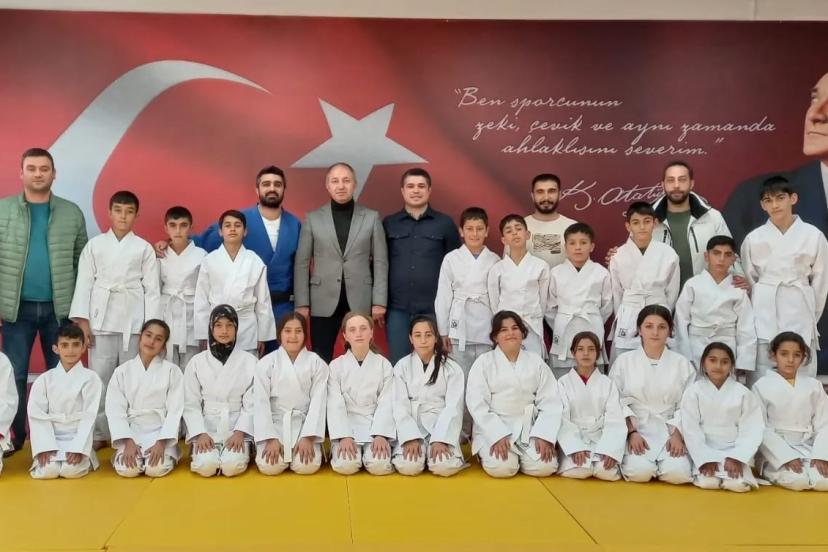 Çakmur’dan ailelere ve sporculara teşekkür