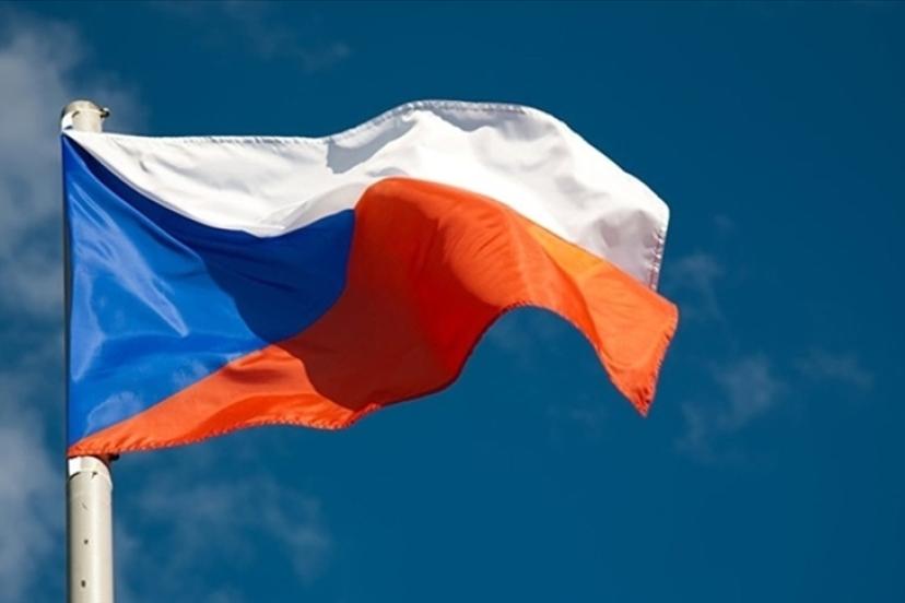 Çekya'da iki yolcu treni çarpıştı: 3'ü ağır 57 yaralı