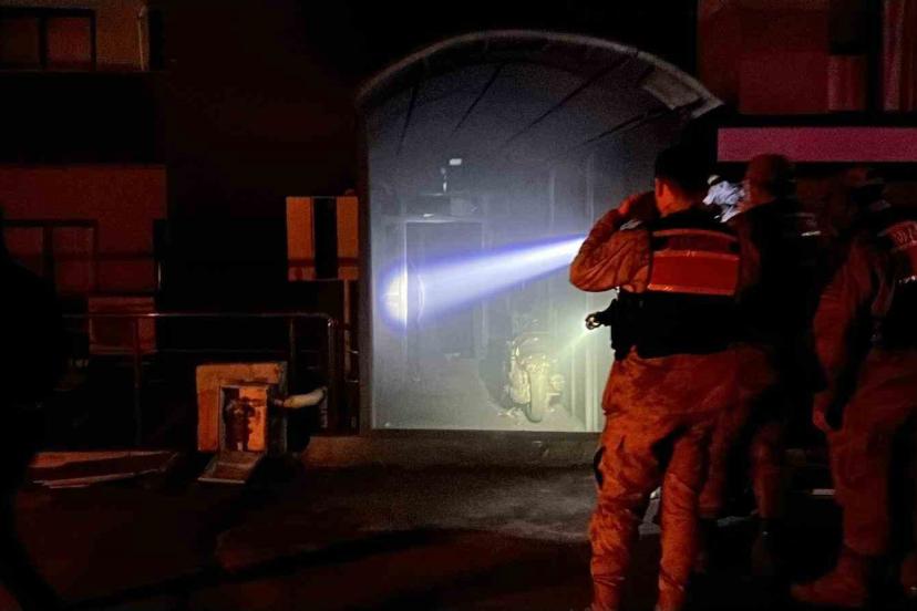 Galeride çıkan yangında 2 kişi öldü, 14 kişi hastanede tedavi altına alındı