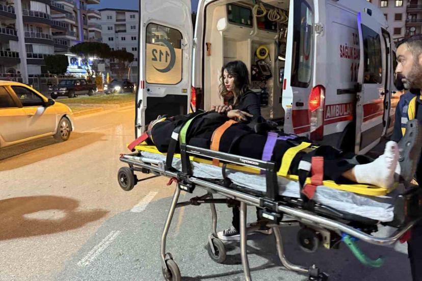 Gazipaşa’da otomobil ile motosiklet çarpıştı: 1 yaralı