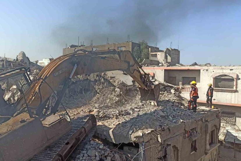 Gazze’de enkaz altındaki cenazelerin çıkarılmasına yönelik çalışmaların ilk aşaması başladı