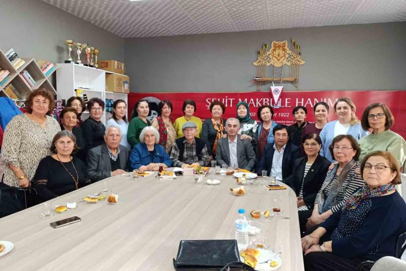 Gördes Kültür ve Doğa Derneği, kuruluşunun 7. yılında yazarlarla buluştu