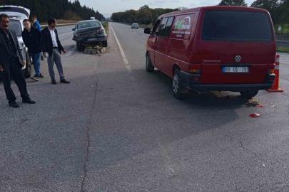 Karacabey’de iki otomobil çarpıştı: 2 yaralı