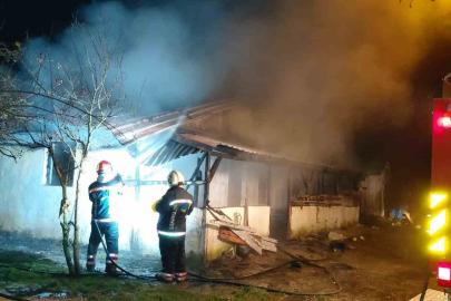 Kaynarca’da ev yangını söndürüldü