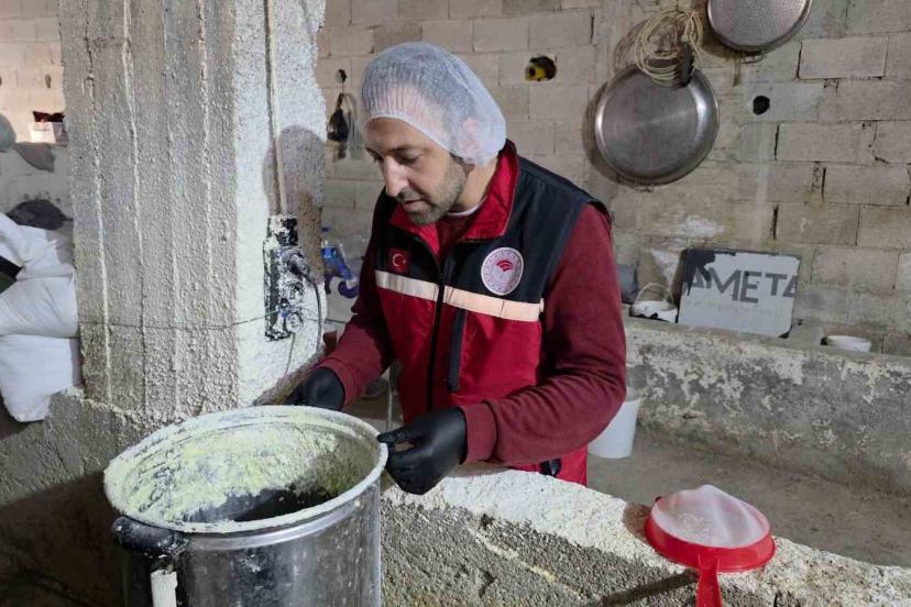 Kilis’te kaçak süt ürünü üretimi yapan işletmeye 315 bin TL ceza