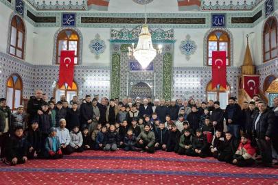 Kütahya Ahteri İmam Hatip Ortaokulu öğrencileri sabah namazında buluştu