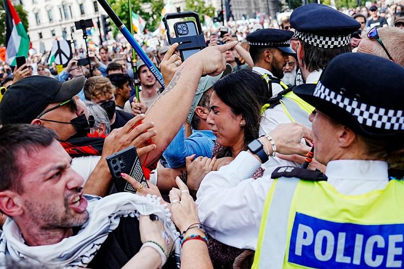 Londra'da Filistin eyleminde çok sayıda kişi gözaltına alındı