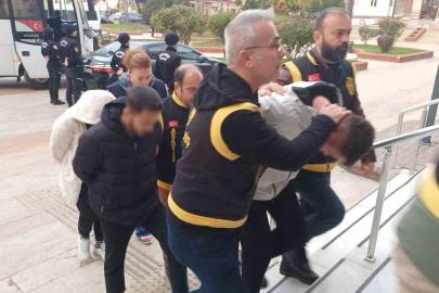 Lüks araçlar için ön ödeme vaadiyle vatandaşları dolandırdılar