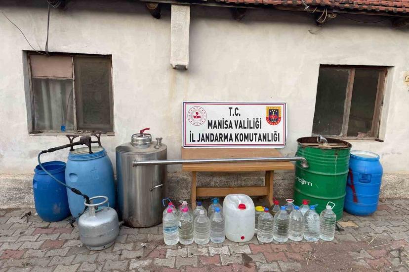 Manisa’da 112 litre sahte içki ele geçirildi