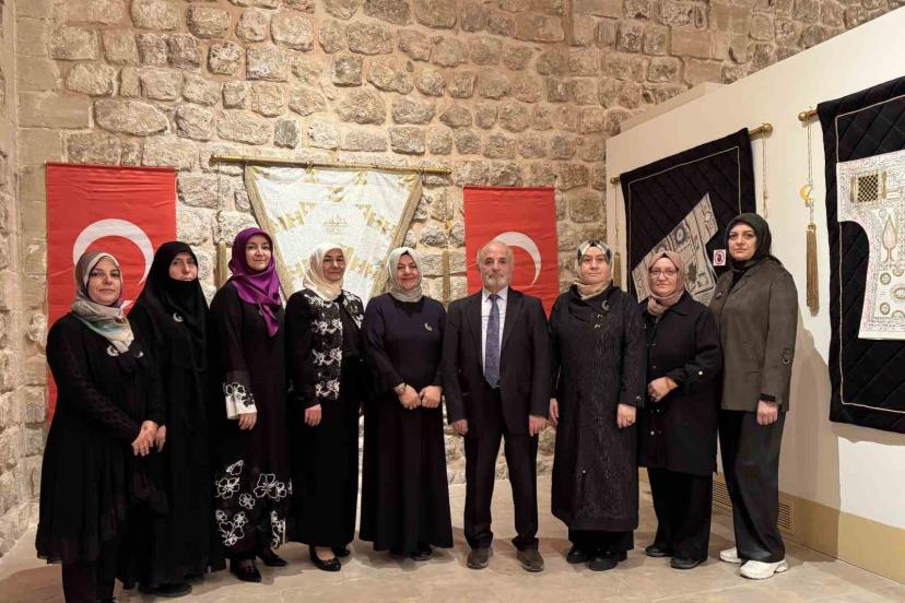 Mardin’de "Dualı Sultan Gömlekleri" sergisi açıldı