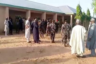 Nijerya'da okula baskın: 215 öğrenci, 12 öğretmen kaçırıldı