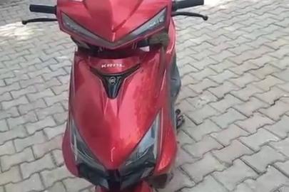 Park halindeki motosiklet çalındı