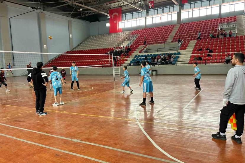 Patnos’ta "Okul Sporları" müsabakaları başladı