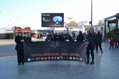 Sahipsiz ayakkabılar kadın cinayetlerini anlattı