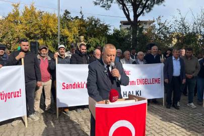Sandıklı Mahallesi sakinlerinden CHP’li Meclis Üyelerine tepki