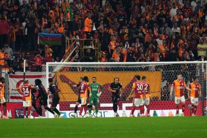 Trendyol Süper Lig: Galatasaray: 0 - Gençlerbirliği: 1 (İlk yarı)