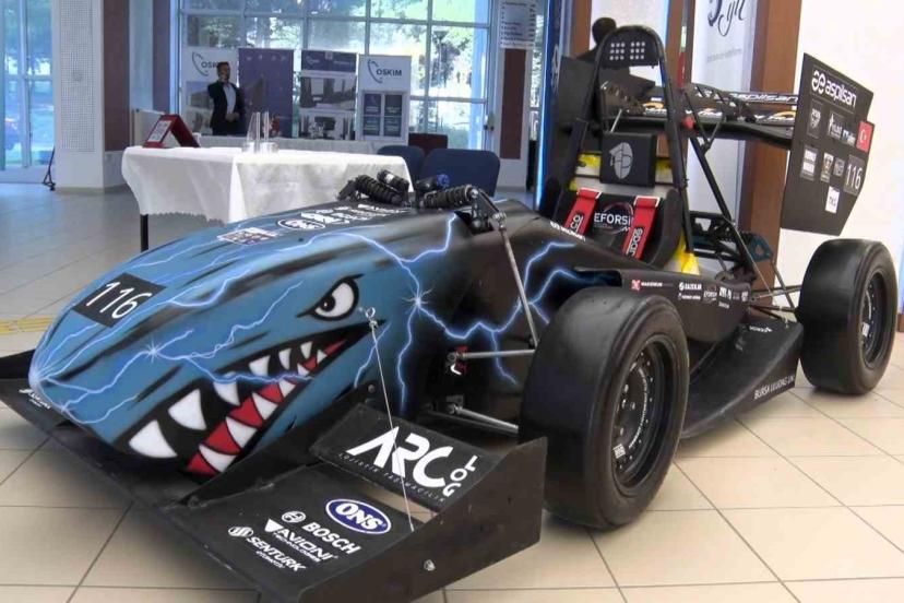 Uludağ Racing’ten büyük hedef: "Türkiye’nin en hızlı elektrikli yarış aracını üreteceğiz"