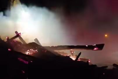 Van’da samanlık yangını