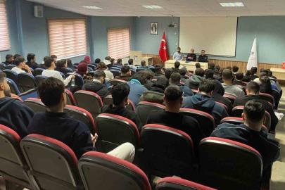 Yenice MYO’da iş hayatına yönelik seminer gerçekleştirildi