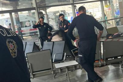 10 gündür otogarda yaşayan avukat oturduğu yerde hayatını kaybetti