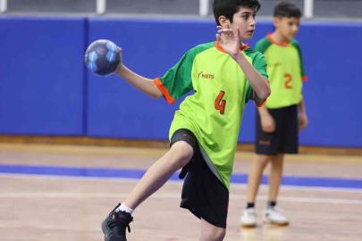 8 ilden 18 takım Denizli’de final bileti arayacak