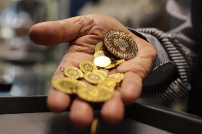 Altının fiyatı gram kâr satışlarıyla geriledi