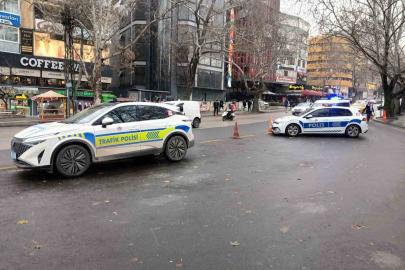 Ankara’da yılbaşı: Kızılay ve Tunalı Caddesi başta olmak üzere çok sayıda yerde güvenlik önemleri alındı