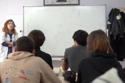 Antakya’da gençlik akademisi öğrencileri geleceğe hazırlıyor