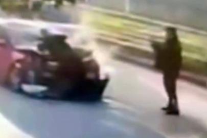 Araçla çarparak yaraladığı polis memurunun fotoğrafını çekip kayıplara karıştı