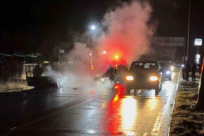 Bartın’da park halindeki araçta yangın çıktı