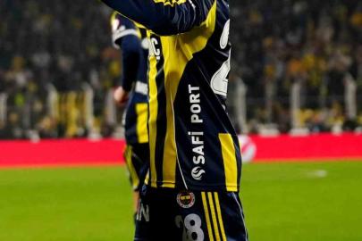 Bartuğ Elmaz, derbiye devam edemedi