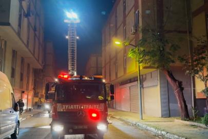 Başakşehir’de ayakkabı imalathanesindeki yangın söndürüldü