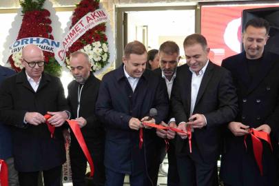 Başkan Akın ve Milletvekili Sarı açılışta buluştu