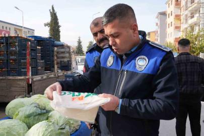 Battalgazi’de zabıta ekiplerinden yol güvenliği ve pazar denetimi