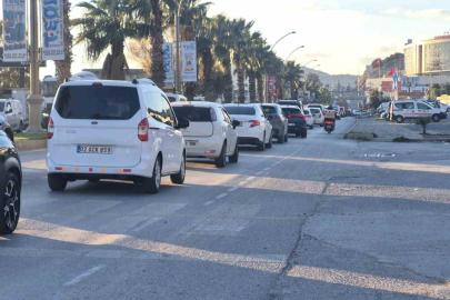 Bodrum’da yeni yıl trafiği: "Uzun araç kuyrukları oluştu"