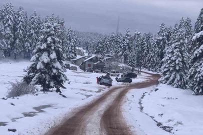 Bolu’nun yükseklerinde kar kalınlığı 10 santimetreye ulaştı