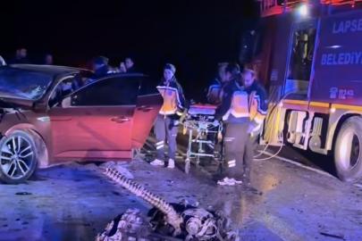 Çanakkale’de 2 otomobil çarpıştı: 5 ölü, 1 yaralı