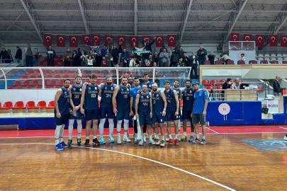 Çayırova Belediyesi, Kağıtspor’u mağlup etti