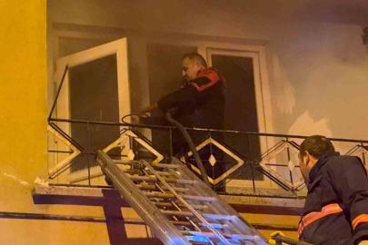 Çorum’da apartmanda çıkan yangında 10 kişi dumandan etkilendi