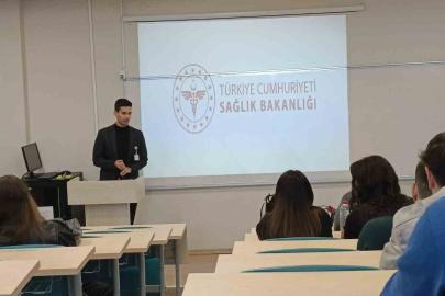 Düzce’de bebek, çocuk ve genç akademisi eğitim yapıldı