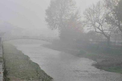 Düzce’de sis etkili oluyor