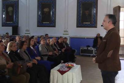 Ebeveynlere 3 yaş altına telefon ve tablet uyarısı